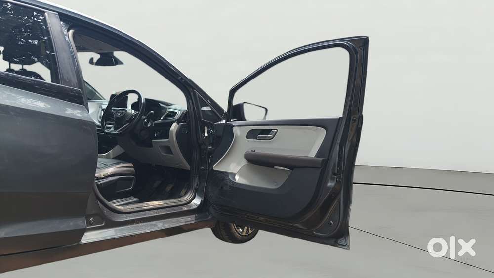 Tata Altroz Xz, 2020, Petrol