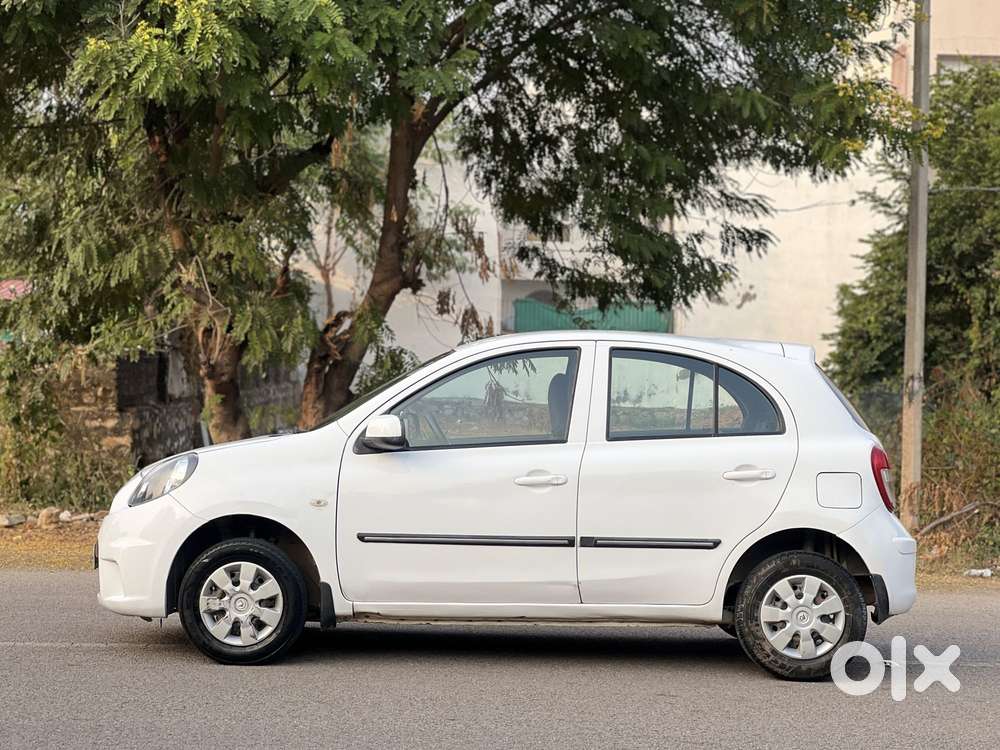 Nissan Micra Cvt Xv, 2015, Petrol