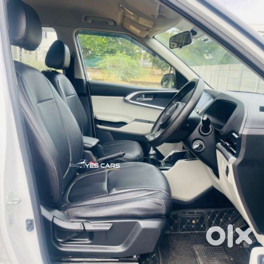 Kia Carens 1.4 Premium 7 Str, 2023, Petrol