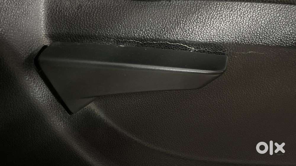 Mahindra Kuv 100 Mfalcon G80 K2, 2017, Petrol