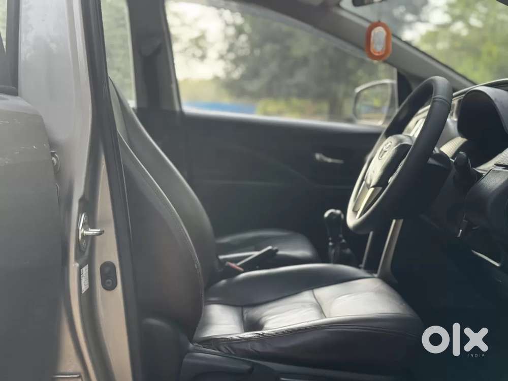 Toyota Innova Crysta [2020-ongoing] 2.4 Gx 7 Str, 2022, Diesel