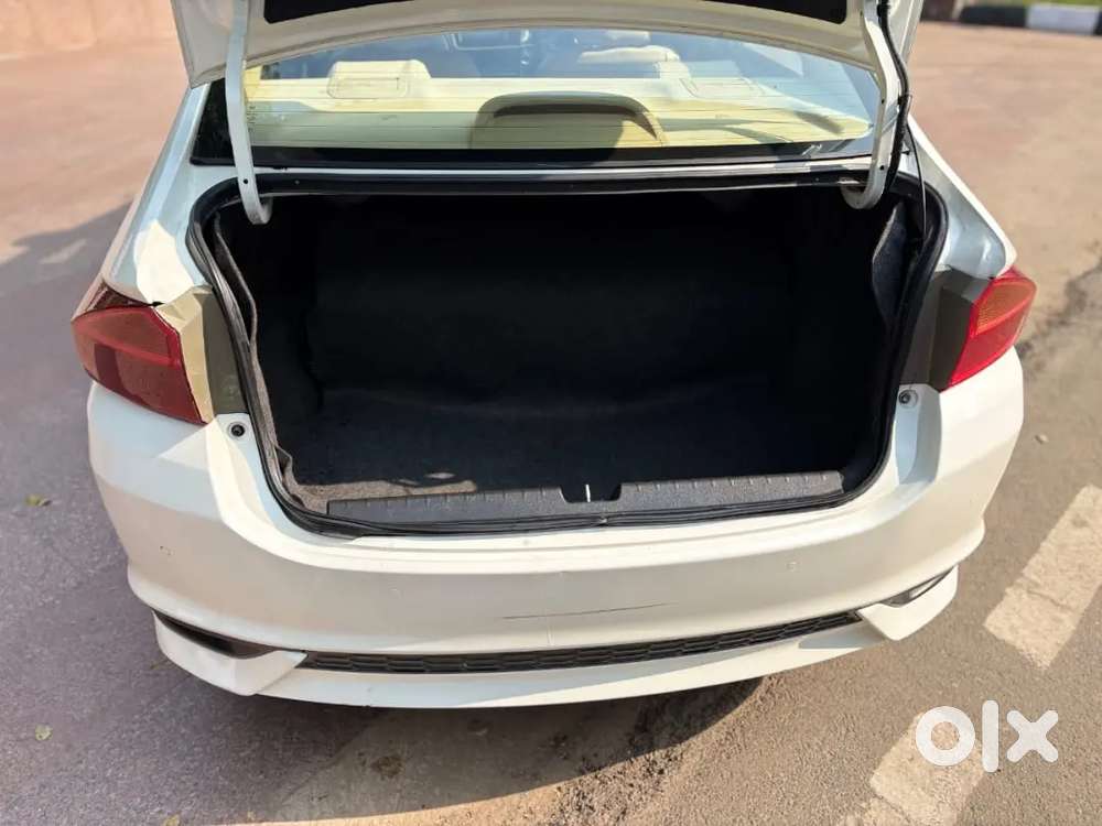 Honda City 2022 Cng & Hybrids 63000 Km Driven