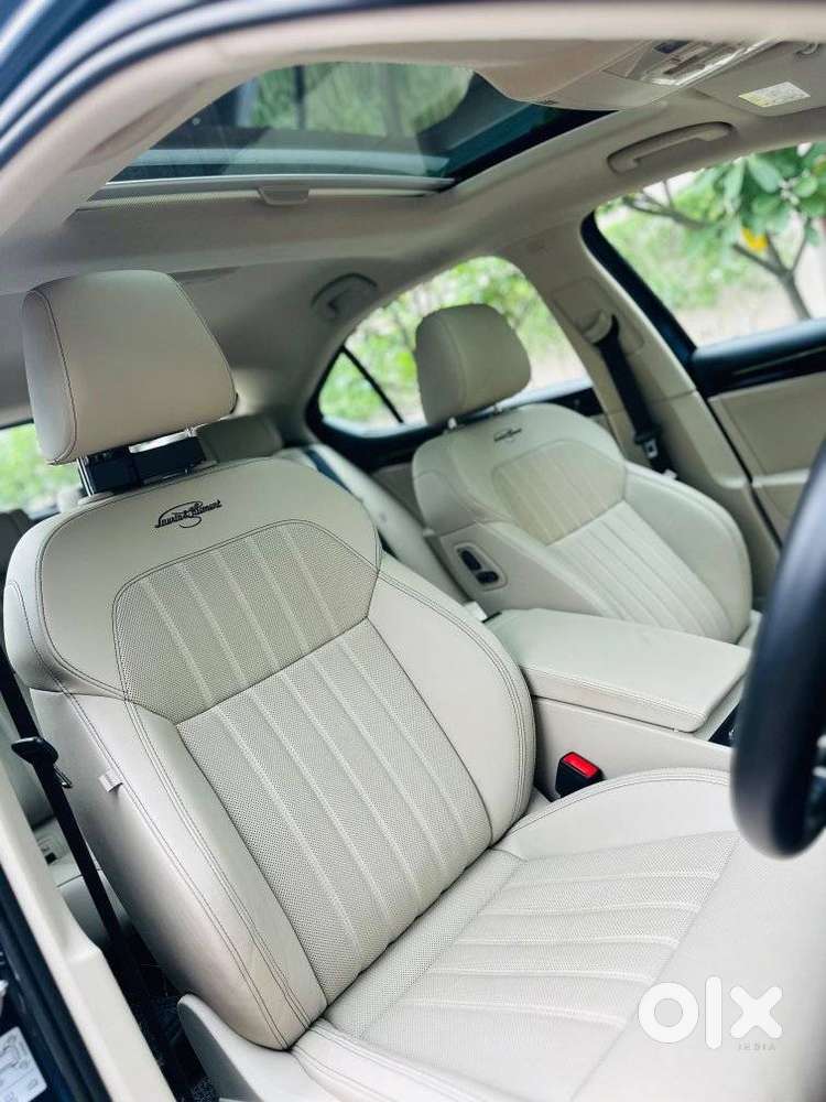 Skoda Superb L&k 2.0 Tdi At, 2022, Petrol