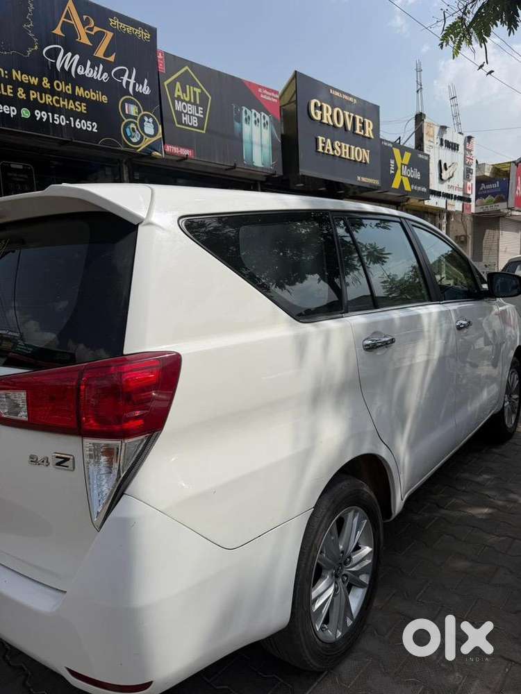 Toyota Innova Crysta 2016