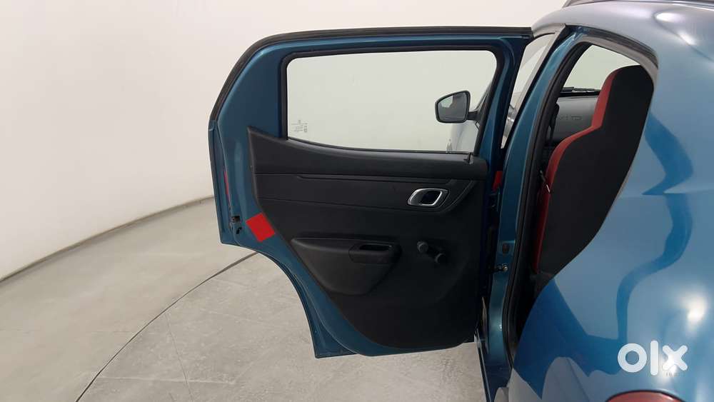 Renault Kwid 1.0 Rxt Amt, 2020, Petrol