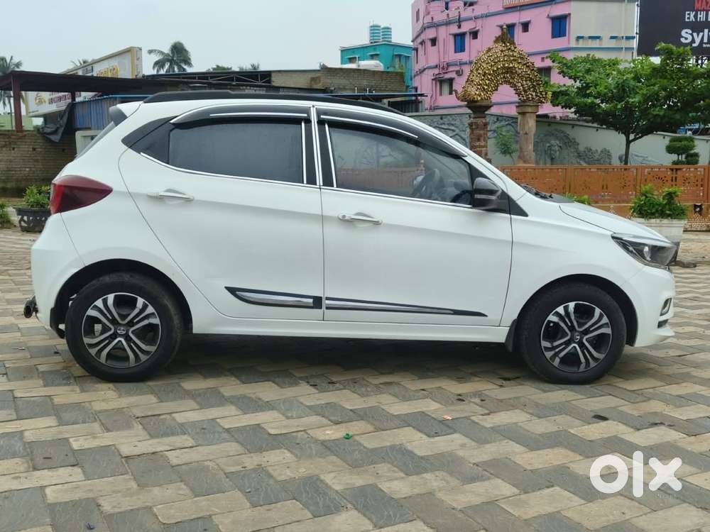 Tata Tiago Xz Plus Cng Dual Tone, 2022, Cng & Hybrids