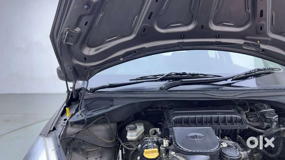 Tata Tiago 1.2 Revotron Xta, 2017, Petrol