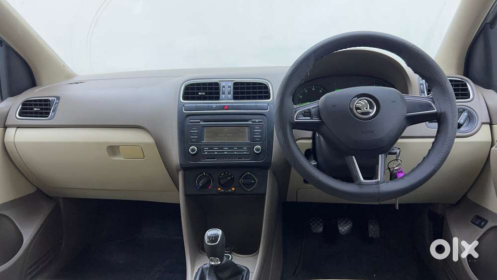 Skoda Rapid 1.6 Ambition Plus Mpi, 2014, Petrol