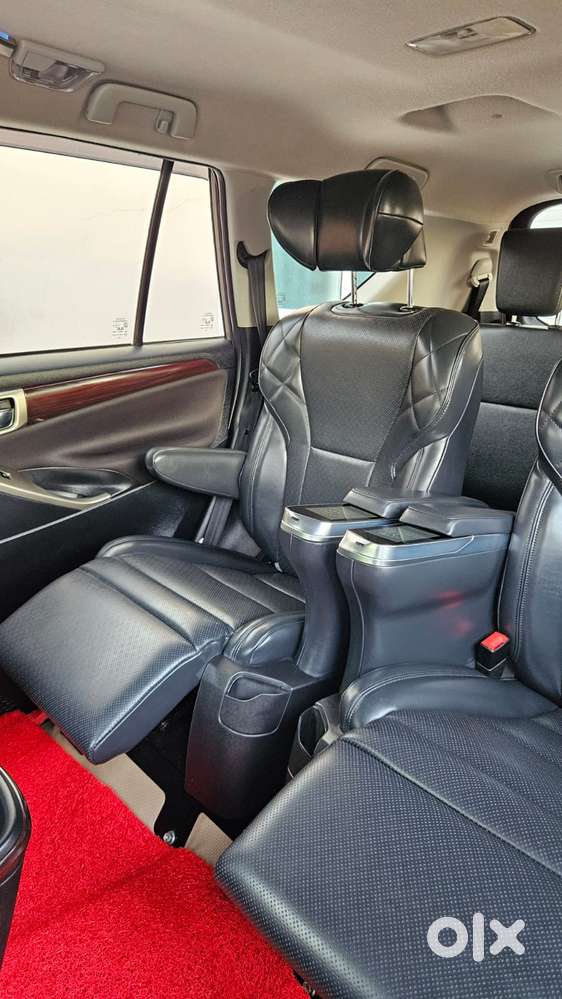 Toyota Innova Crysta 2.4 Z 7 Str, 2025, Diesel