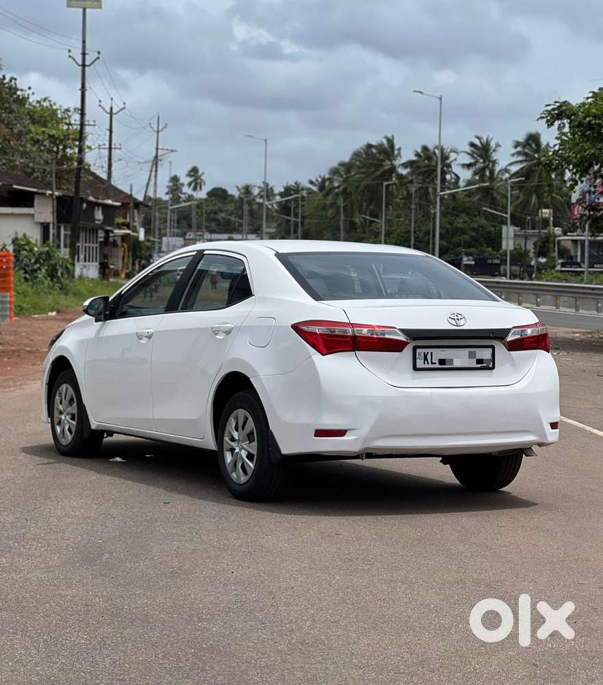 Toyota Corolla Altis 1.8 J, 2016, Diesel