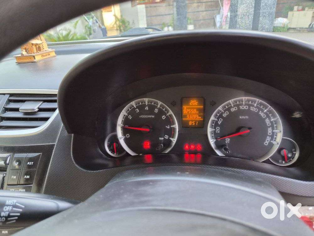 Maruti Suzuki Swift Dzire 1.2 Zxi Bsiv, 2015, Petrol