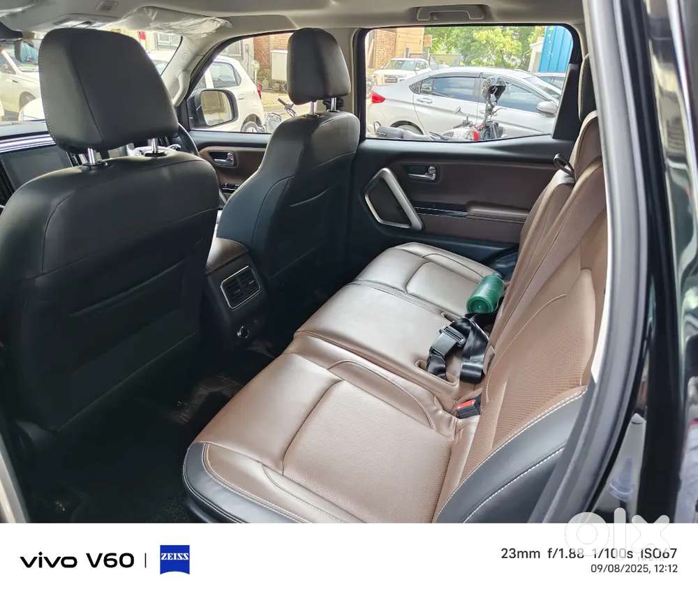 Mahindra Scorpio-n 2025 Diesel 8200 Km Driven Z8 Select