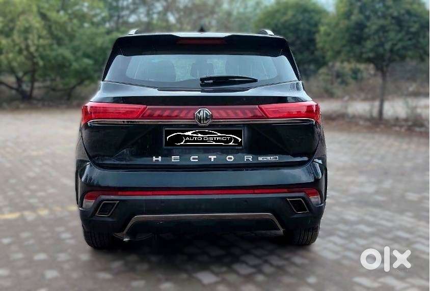 Mg Hector Plus Sharp Pro Blackstorm 1.5 Turbo Petrol Cvt 7 Str, 2024..