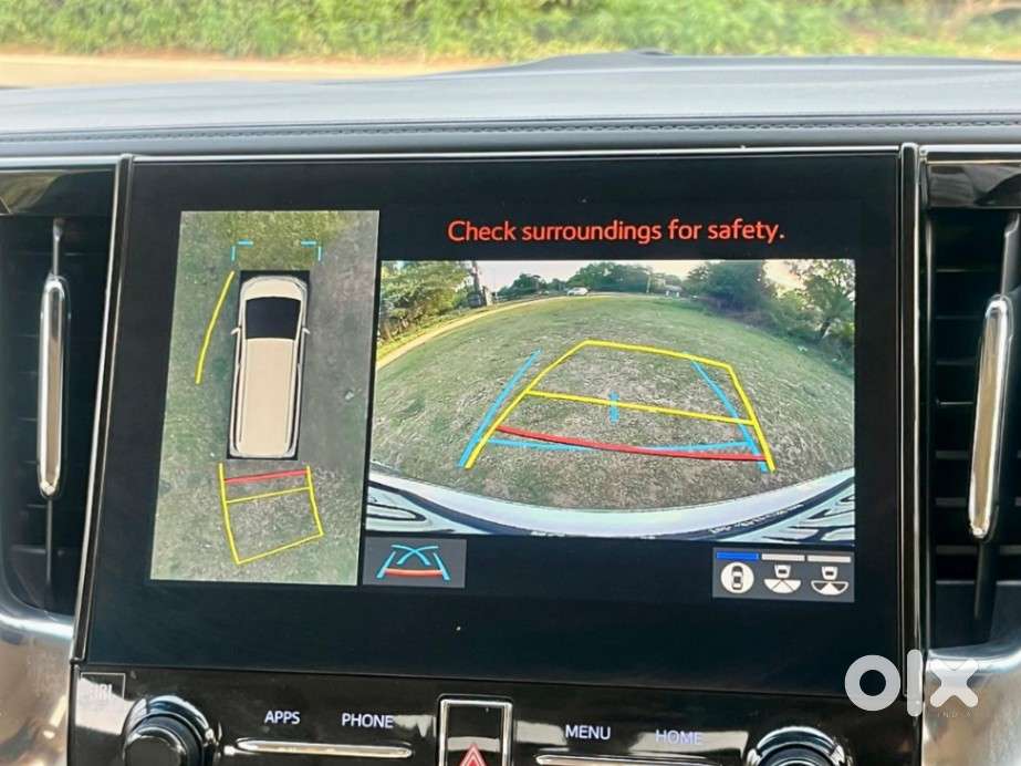 Toyota Vellfire 2.5 Executive Lounge, 2022, Petrol