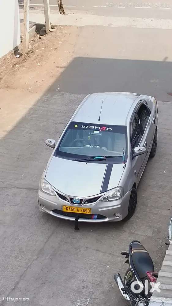 Toyota Etios Cross 2015