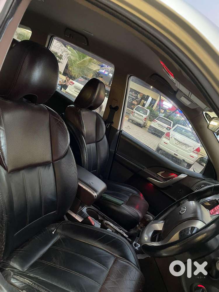 Mahindra Xuv500 W8, 2013