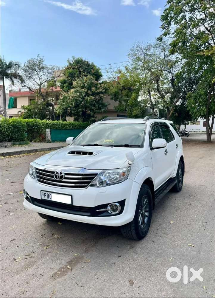 Toyota Fortuner 2015 Diesel 162000 Km Driven