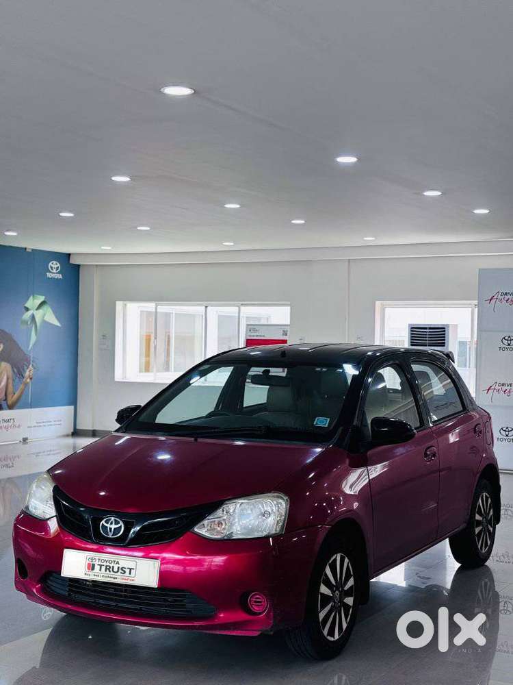 Toyota Etios Liva 1.2 V, 2016, Petrol