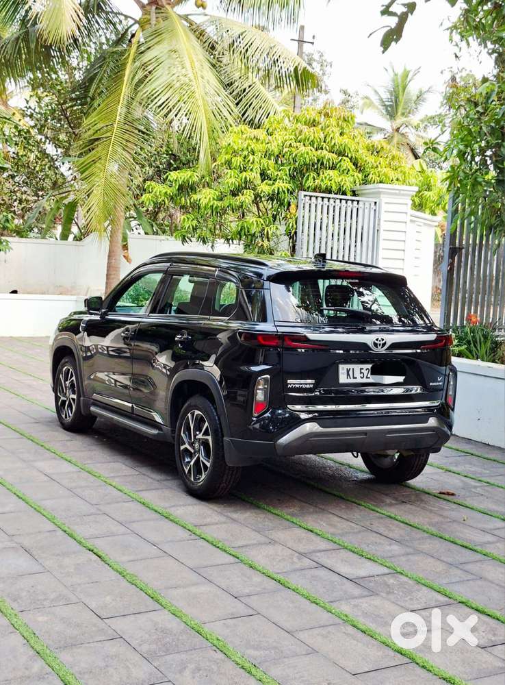 Toyota Urban Cruiser Hyryder 1.5 V Neo Drive At, 2025, Petrol