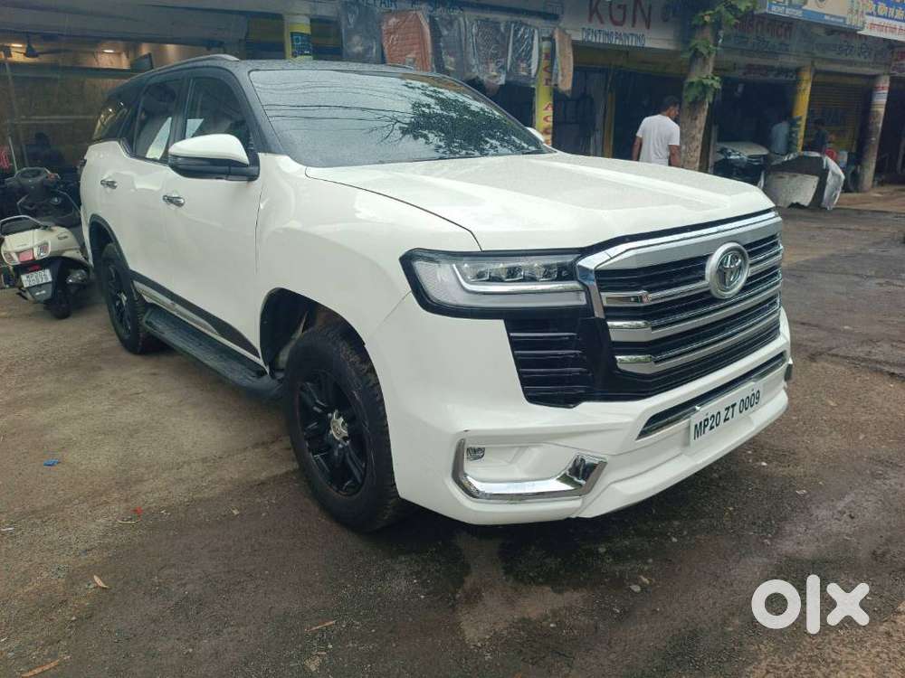 Toyota Fortuner Leader Edition (at), 2025, Diesel