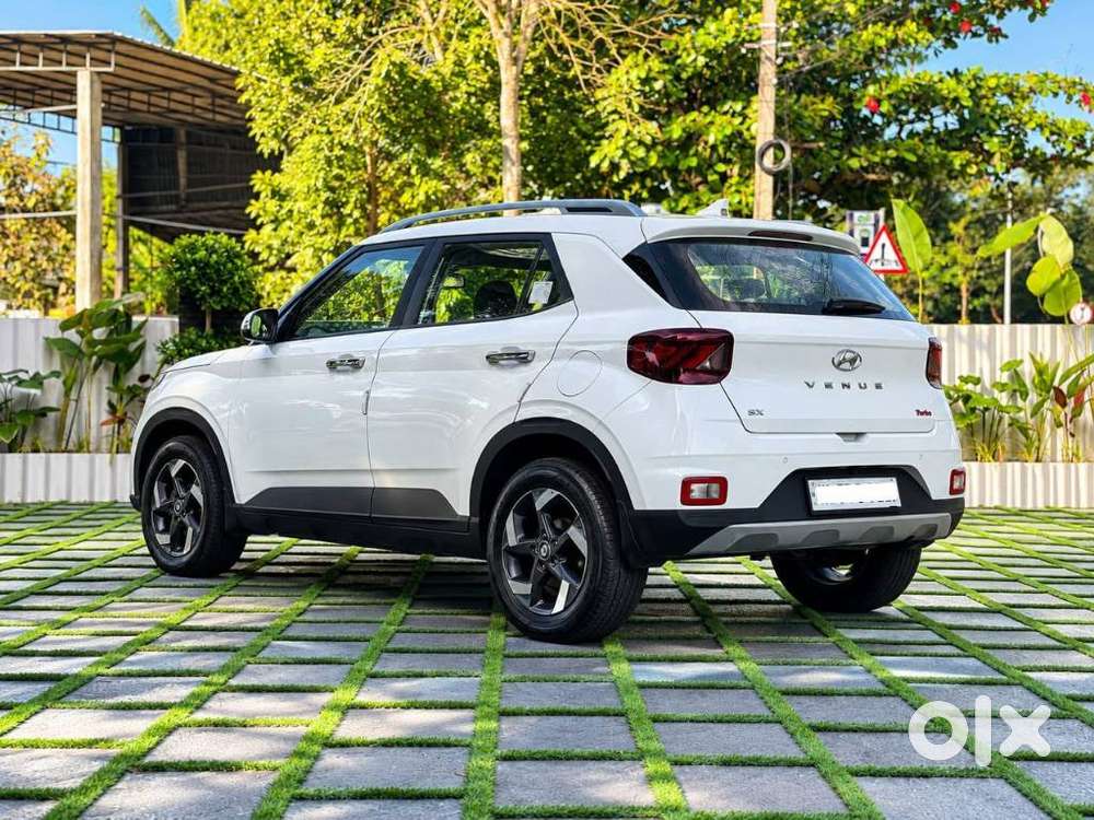Hyundai Venue Sx Plus Turbo Dct, 2021, Petrol