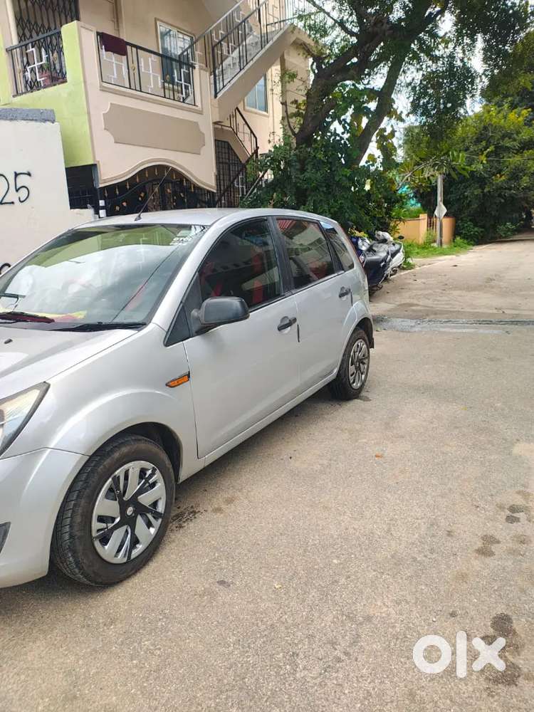 Ford Figo (2012)