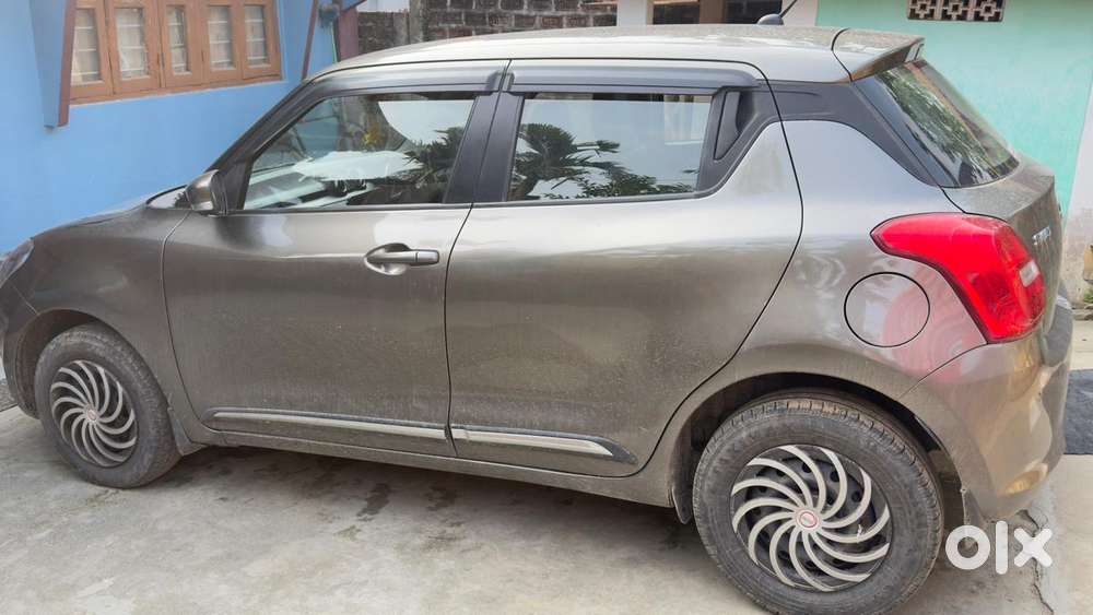 Maruti Suzuki Swift Vvt Vxi, 2021, Petrol