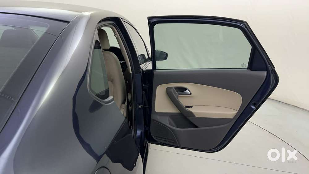 Volkswagen Vento 2010-2013 Petrol Highline, 2015, Petrol