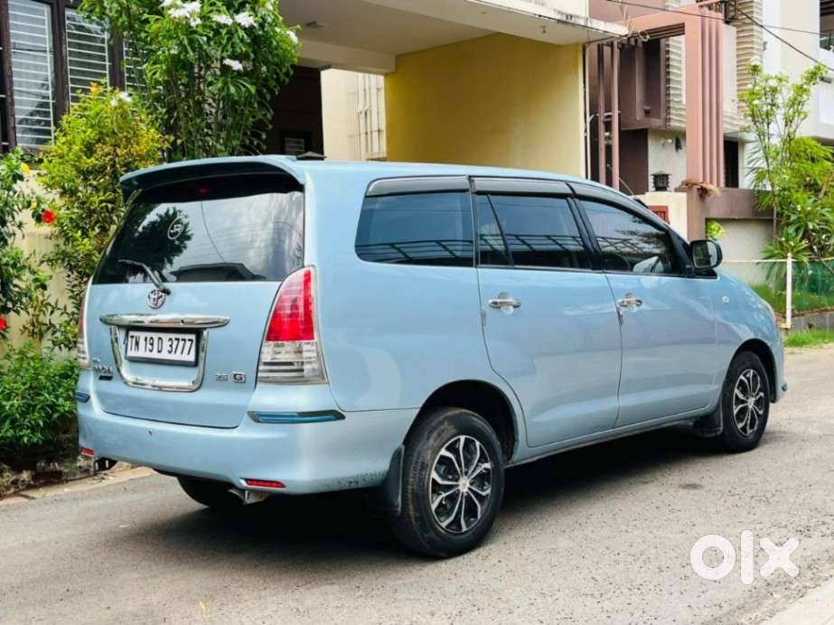 Toyota Innova 2.5 G (diesel) 8 Seater, 2011, Diesel