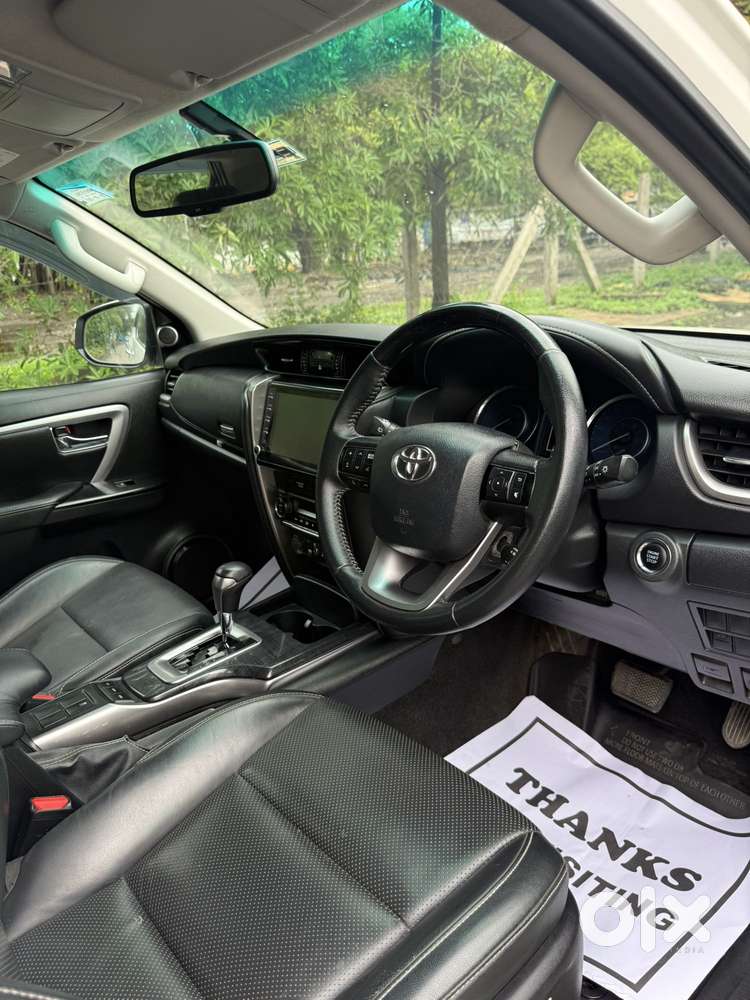 Toyota Fortuner [2021-ongoing] 2.8 2wd Diesel At, 2023, Diesel