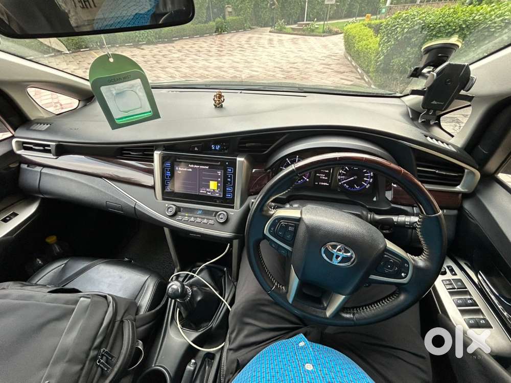 Toyota Innova Crysta Zx Diesel 2016
