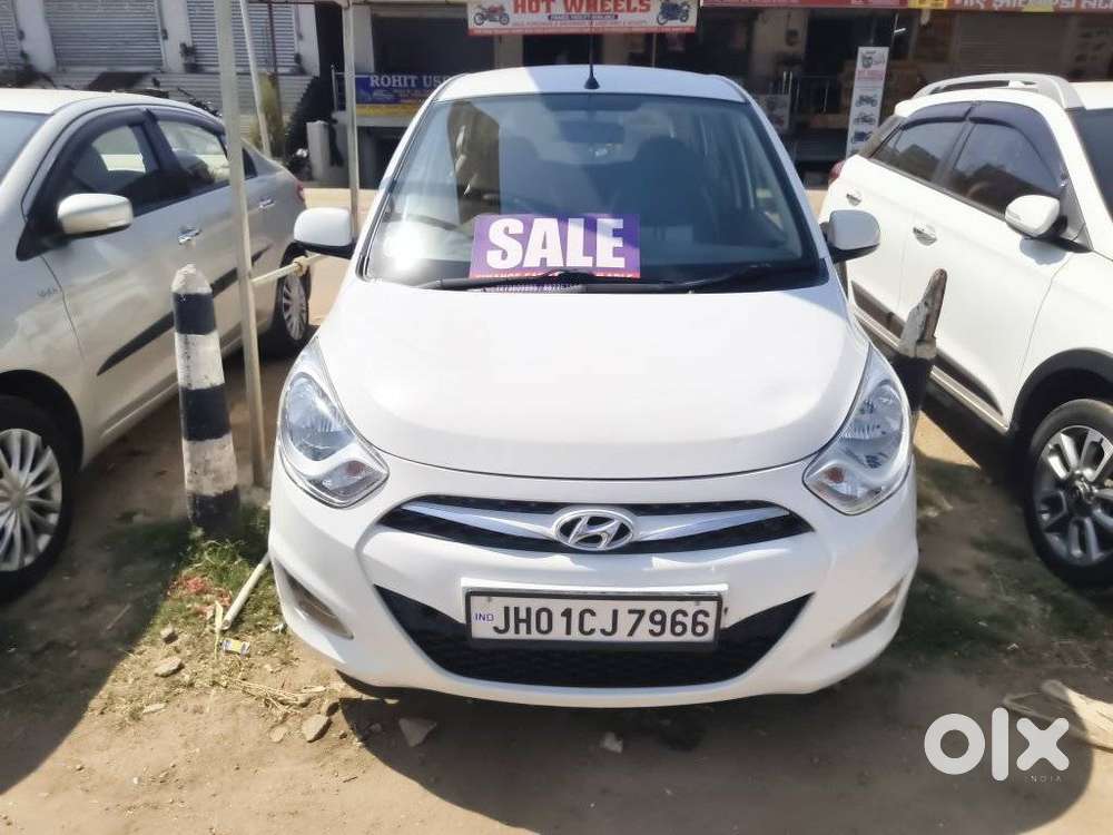 Hyundai I10 Sportz, 2017, Petrol