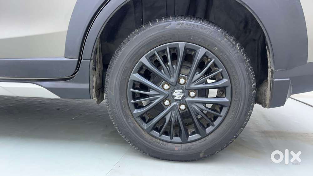 Maruti Suzuki Xl6 1.5 Alpha Mt, 2020, Petrol
