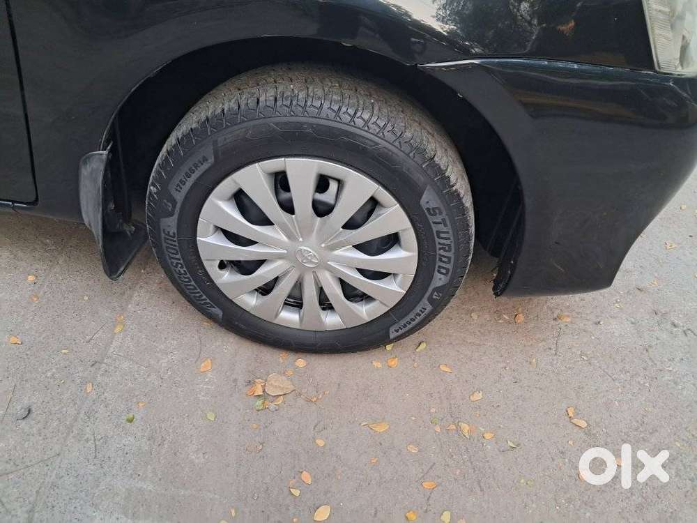 Toyota Etios 2010-2012 G Safety, 2011, Petrol