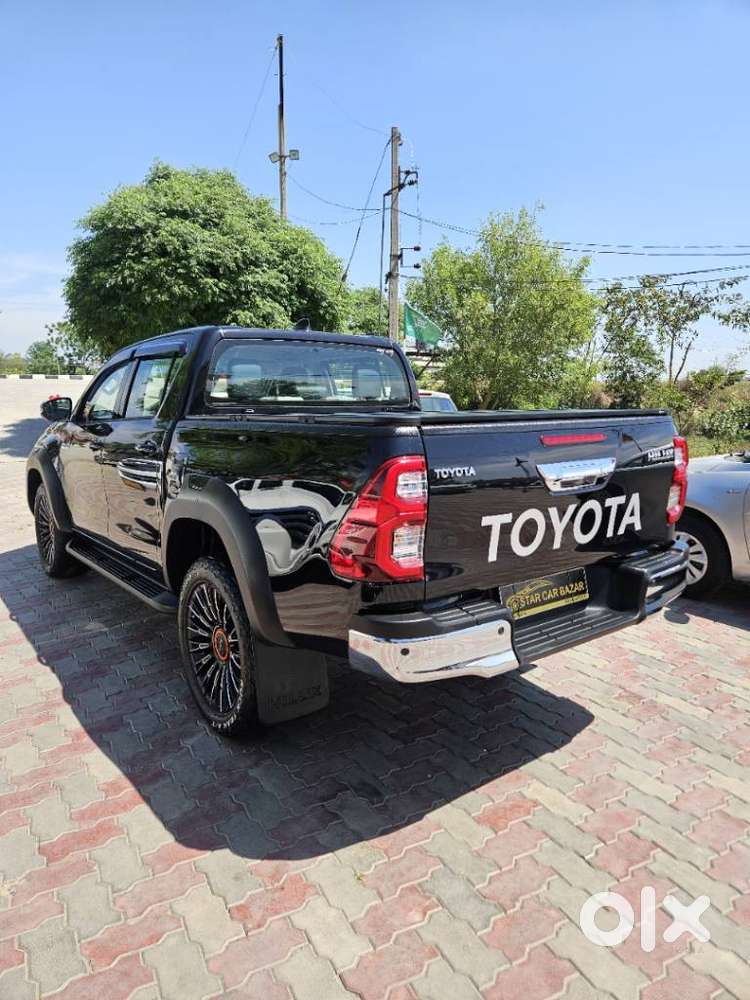 Toyota Hilux Black Edition Diesel Turbo Automatic, 2025, Diesel