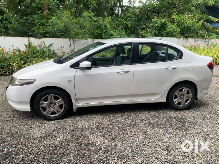 Honda City 1.5 E Mt, 2010, Petrol