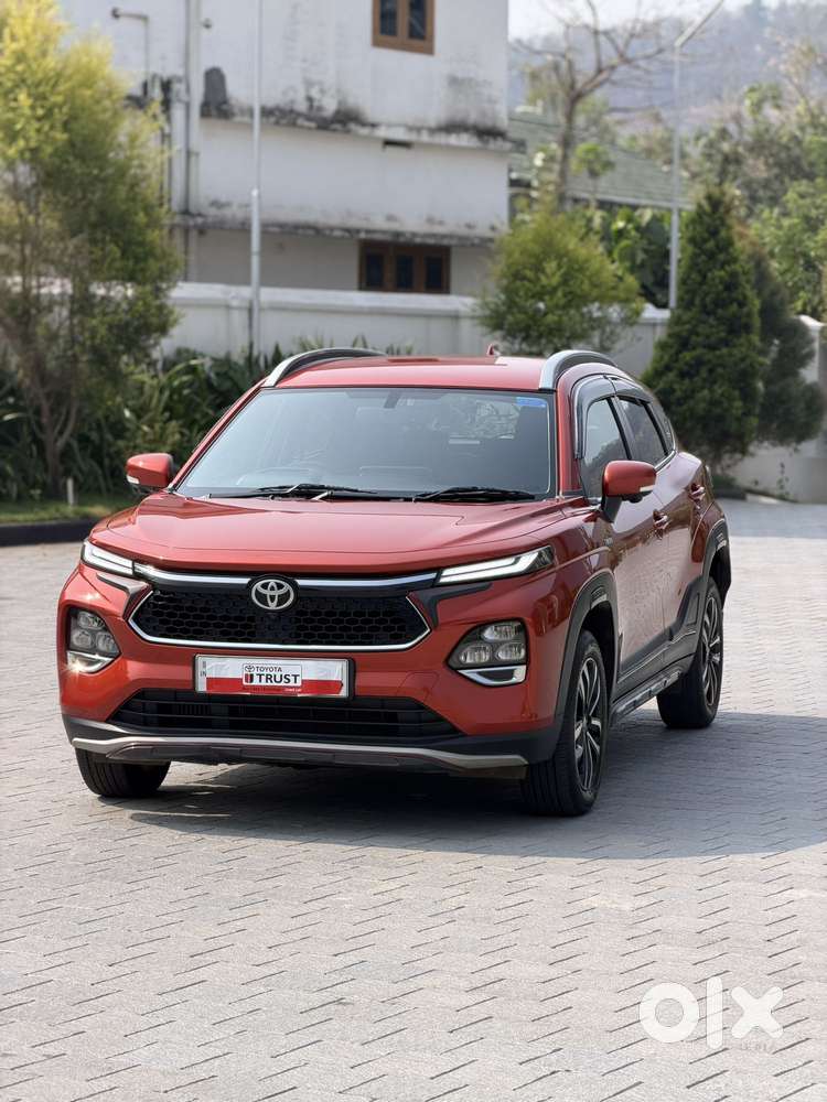 Toyota Urban Cruiser Taisor V 1.0 Petrol Mt, 2024, Petrol