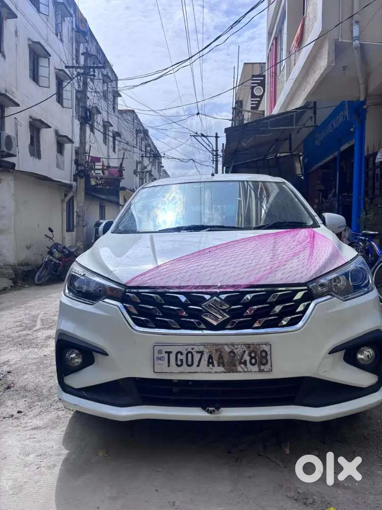 Maruti Ertiga Vxi At 2025