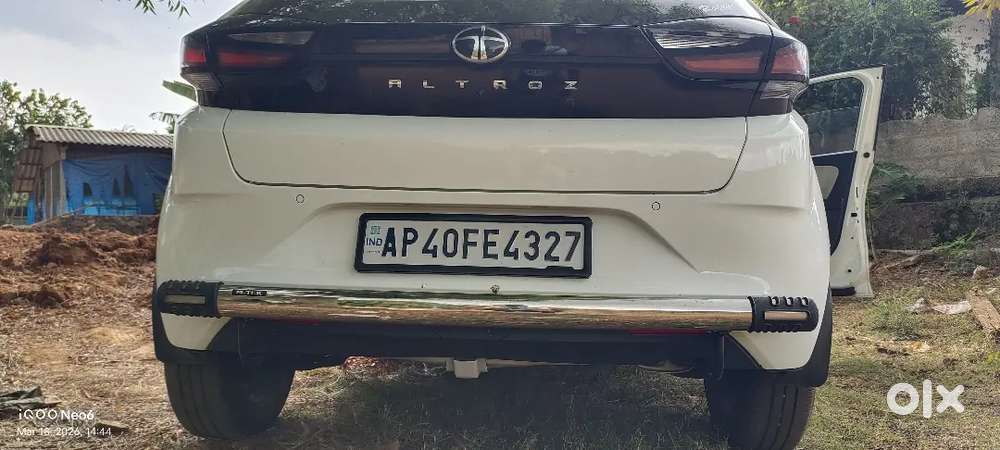 Tata Altroz 2025 Petrol Well Maintained 9,000 Driven 1st Onwer