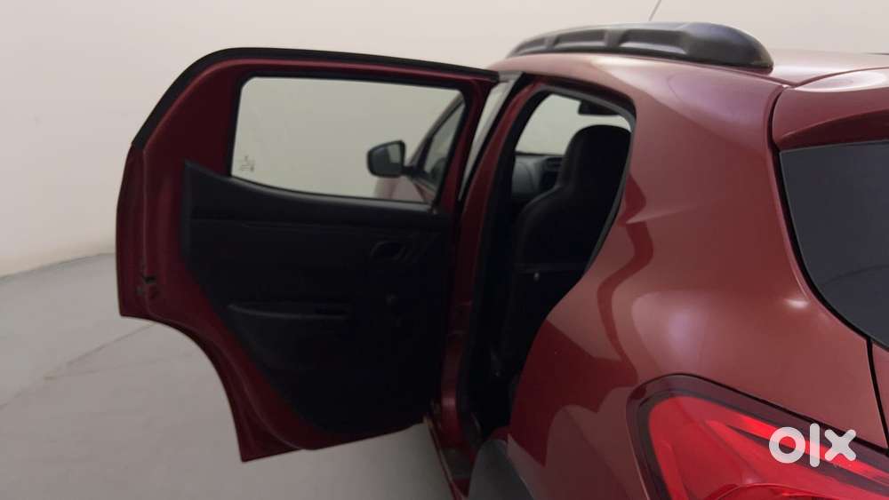 Renault Kwid 2019-ongoing 1.0 Rxt Amt (o), 2017, Petrol