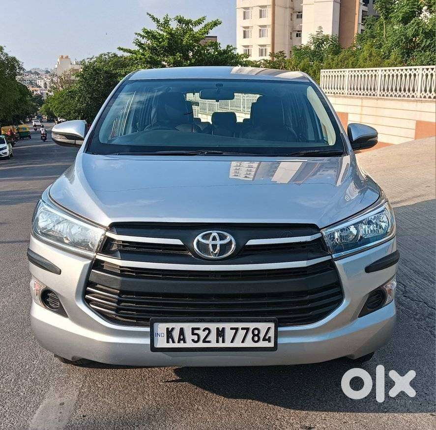 Toyota Innova Crysta 2.8 Gx At, 2017, Diesel