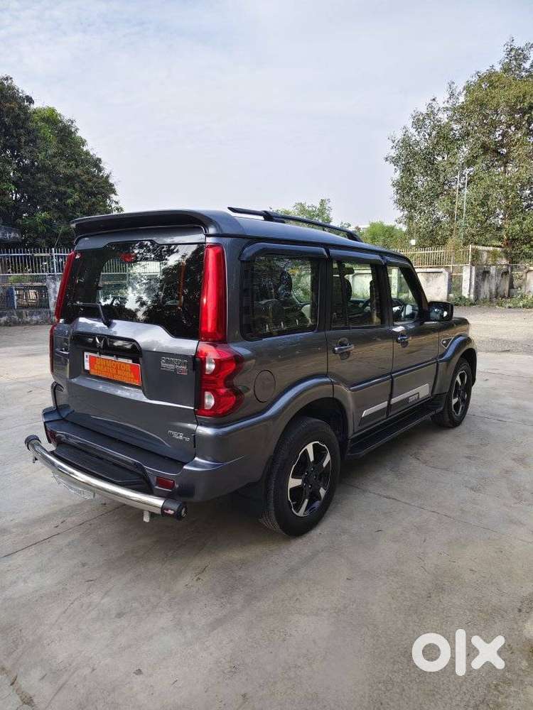 Mahindra Scorpio Classic 2.2 S 11 Mt 7 Str, 2022, Diesel