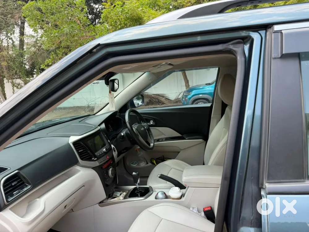 Mahindra Xuv300 1.5 W8 Diesel Automatic.