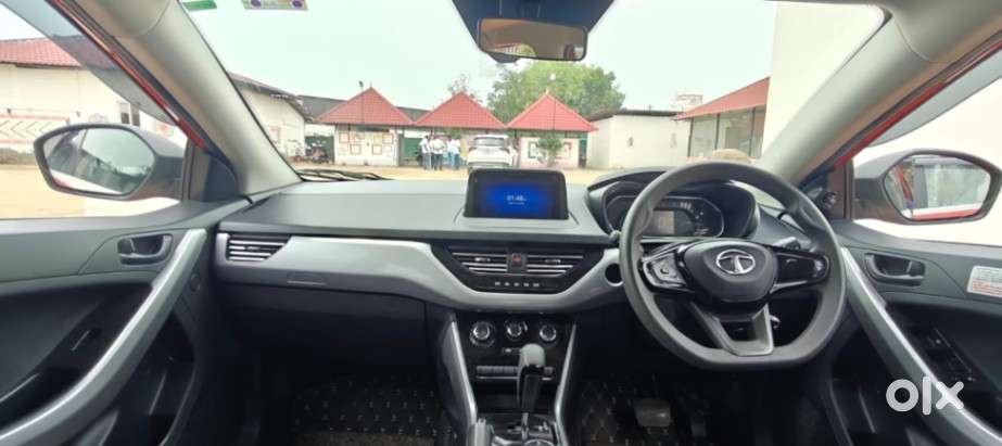 Tata Nexon, 2023, Petrol