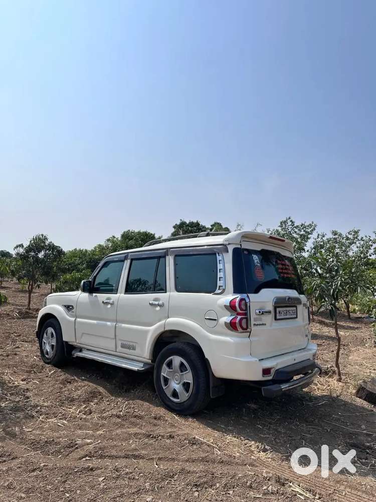 Mahindra Scorpio 2018 Diesel 97900 Km Driven