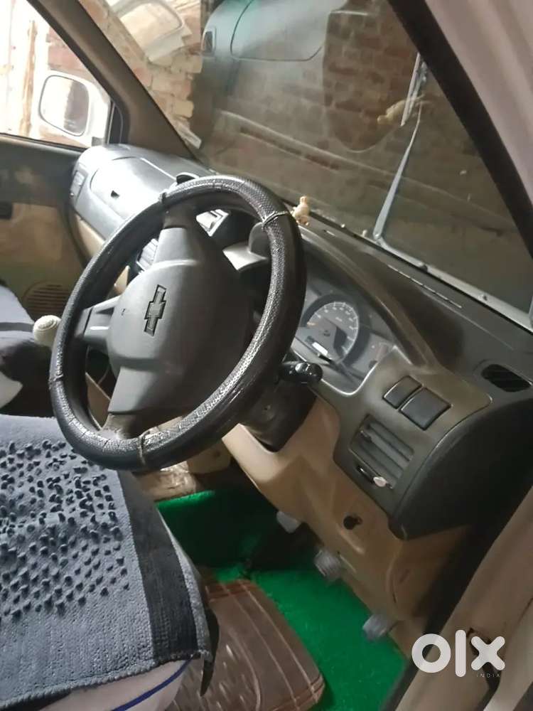 Chevrolet Tavera Neo 3 2016