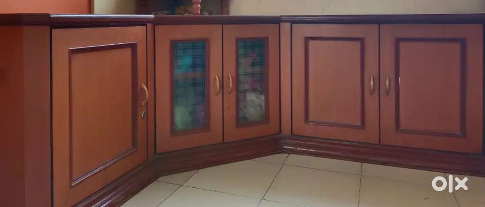 Wooden Wardrobe / Cupboard in Excellent Condition