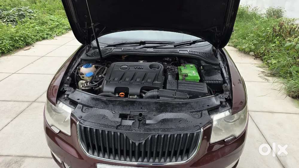 Skoda Superb Elegance 2011 Diesel Automatic