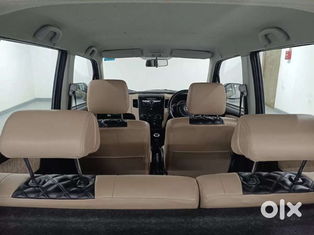 Maruti Suzuki Ertiga 1.5 Vxi, 2023, Petrol