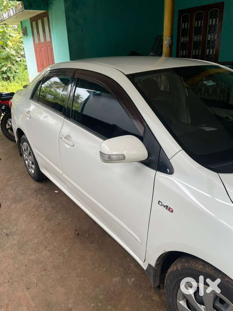 Toyota Corolla Altis 2011